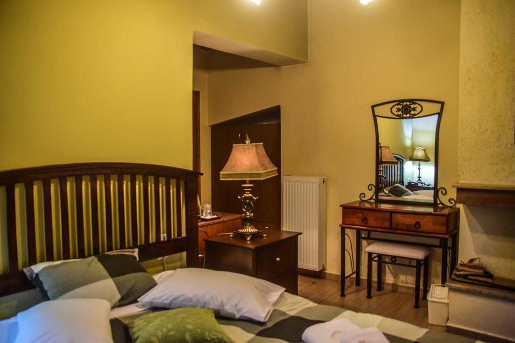 Aetoma Suites Synikia Mesi Trikalon Dış mekan fotoğraf